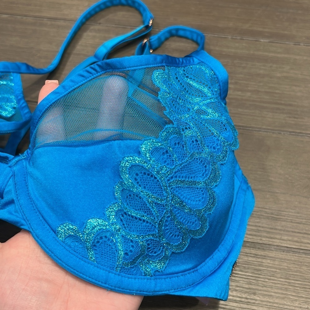 Savage x Fenty Half Cup Plunge Bra - Picture 3 of 12